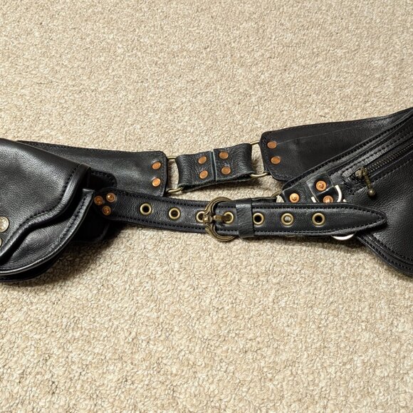 Earth Nynja Handmade Leather Utility Pocket Belt & Thigh Bag - Black/Brass - Picture 15 of 15